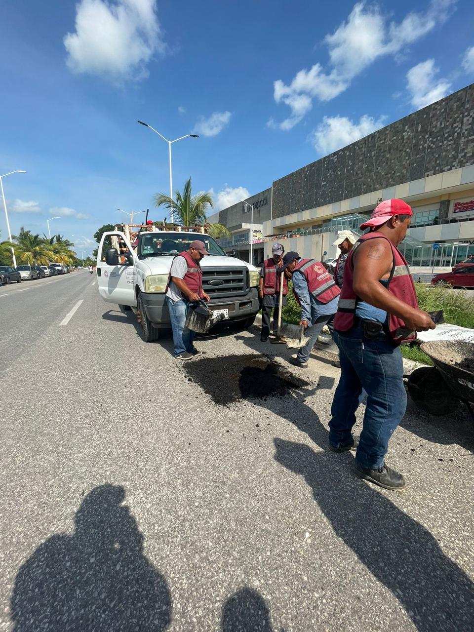 BACHEO EN EL MALECÓN DE LA CIUDAD CAPITAL