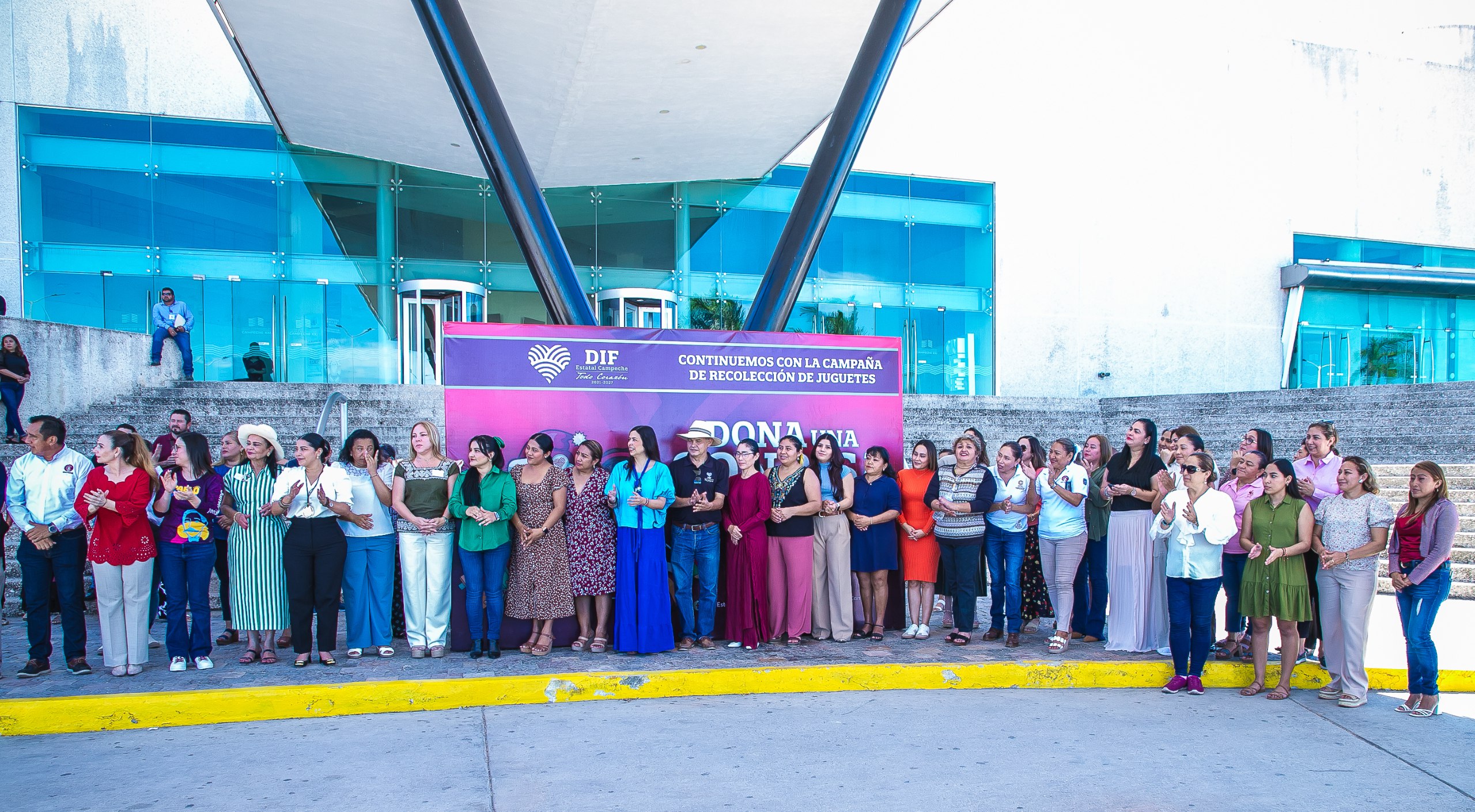 DONA UNA SONRISA Y LLEVA ALEGRÍA A LAS NIÑAS Y NIÑOS DE CAMPECHE