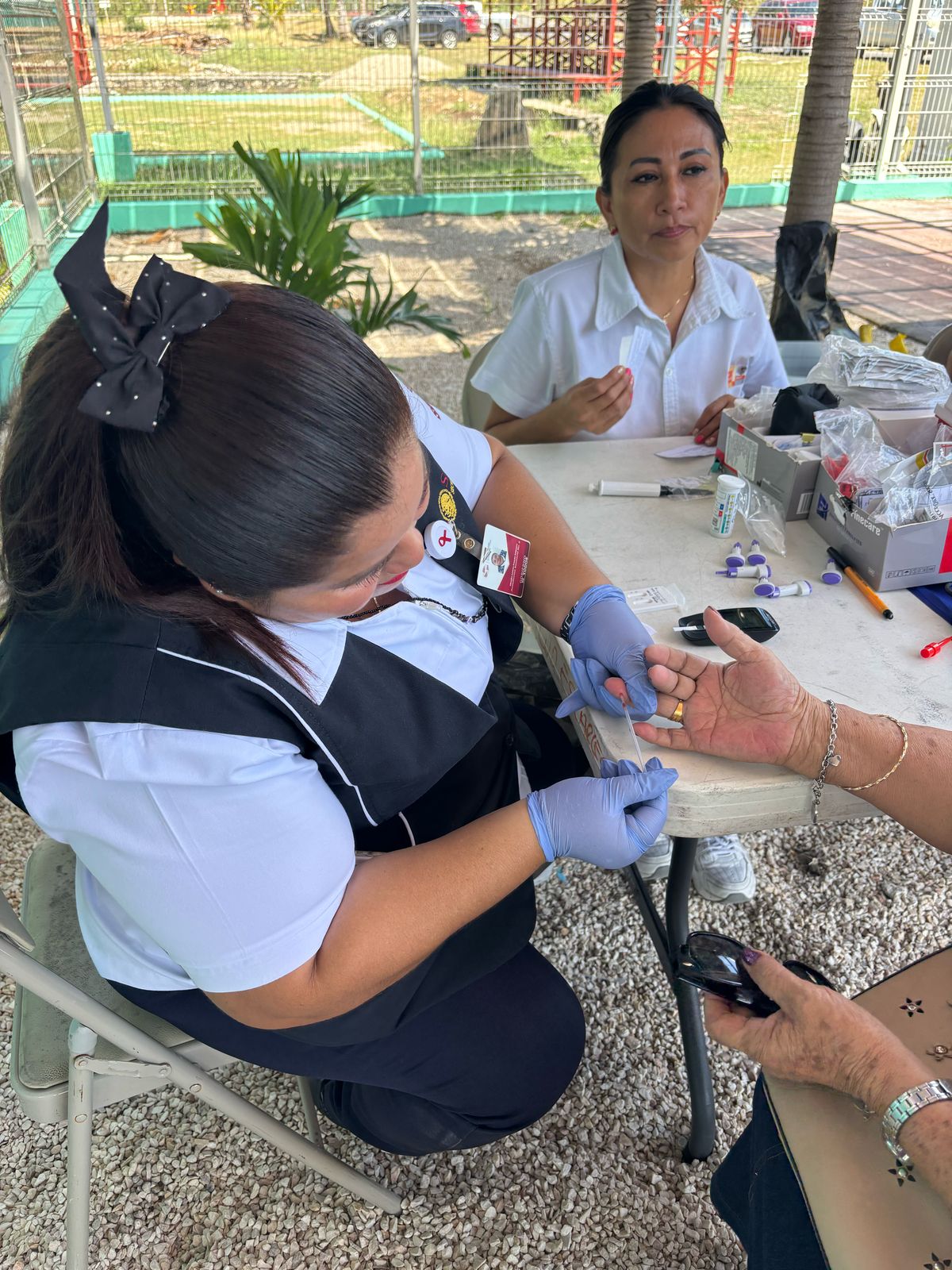 CONTINÚAN ACCIONES DE SALUD EN TU BARRIO EN EL MUNICIPIO DE ESCÁRCEGA