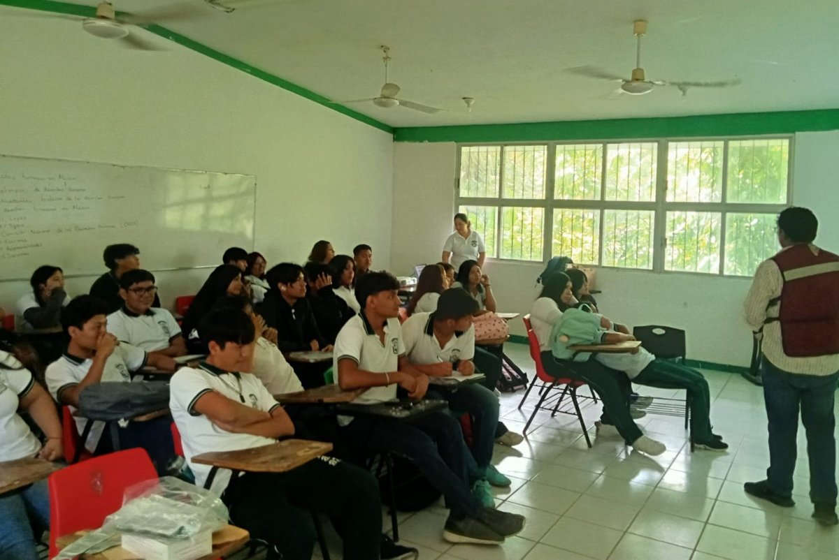 TALLERES DE PREVENCIÓN DE ADICCIONES Y MÉTODOS ANTICONCEPTIVOS PARA JÓVENES EN ESCÁRCEGA
