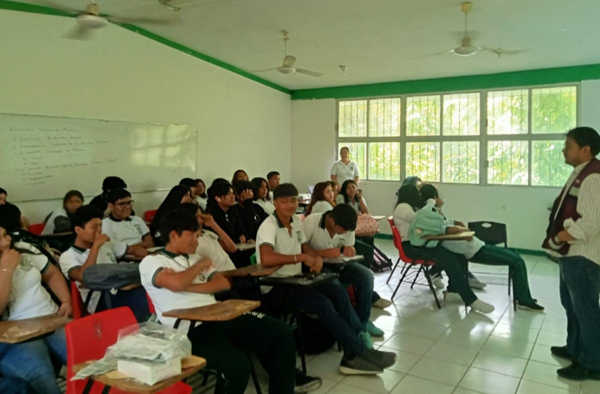 TALLERES DE PREVENCIÓN DE ADICCIONES Y MÉTODOS ANTICONCEPTIVOS PARA JÓVENES EN ESCÁRCEGA
