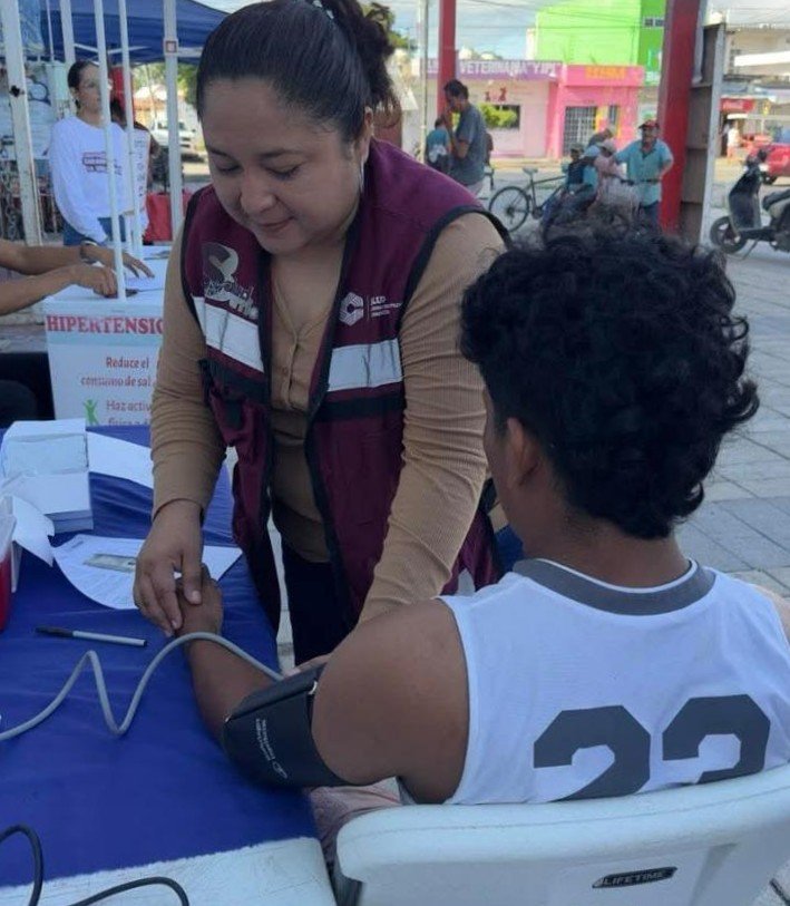 BENEFICIAN A FAMILIAS DE ESCÁRCEGA EN LA SNSP 2025