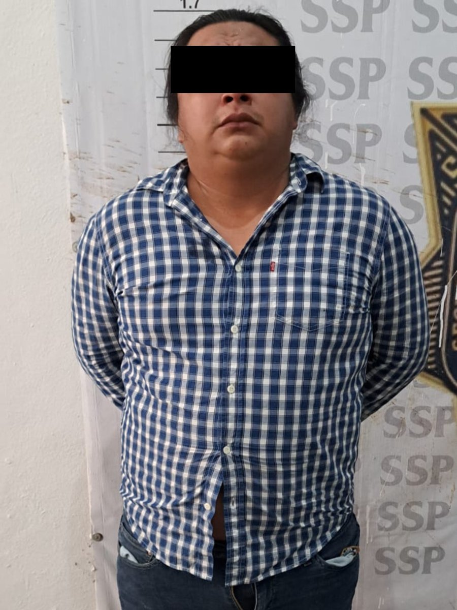 POLICÍA MUNICIPAL ASEGURA A CUATRO SUJETOS EN CALKINÍ POR PRESUNTO CONSUMO DE ALCOHOL EN VEHÍCULO Y ALTERACIÓN DEL ORDEN