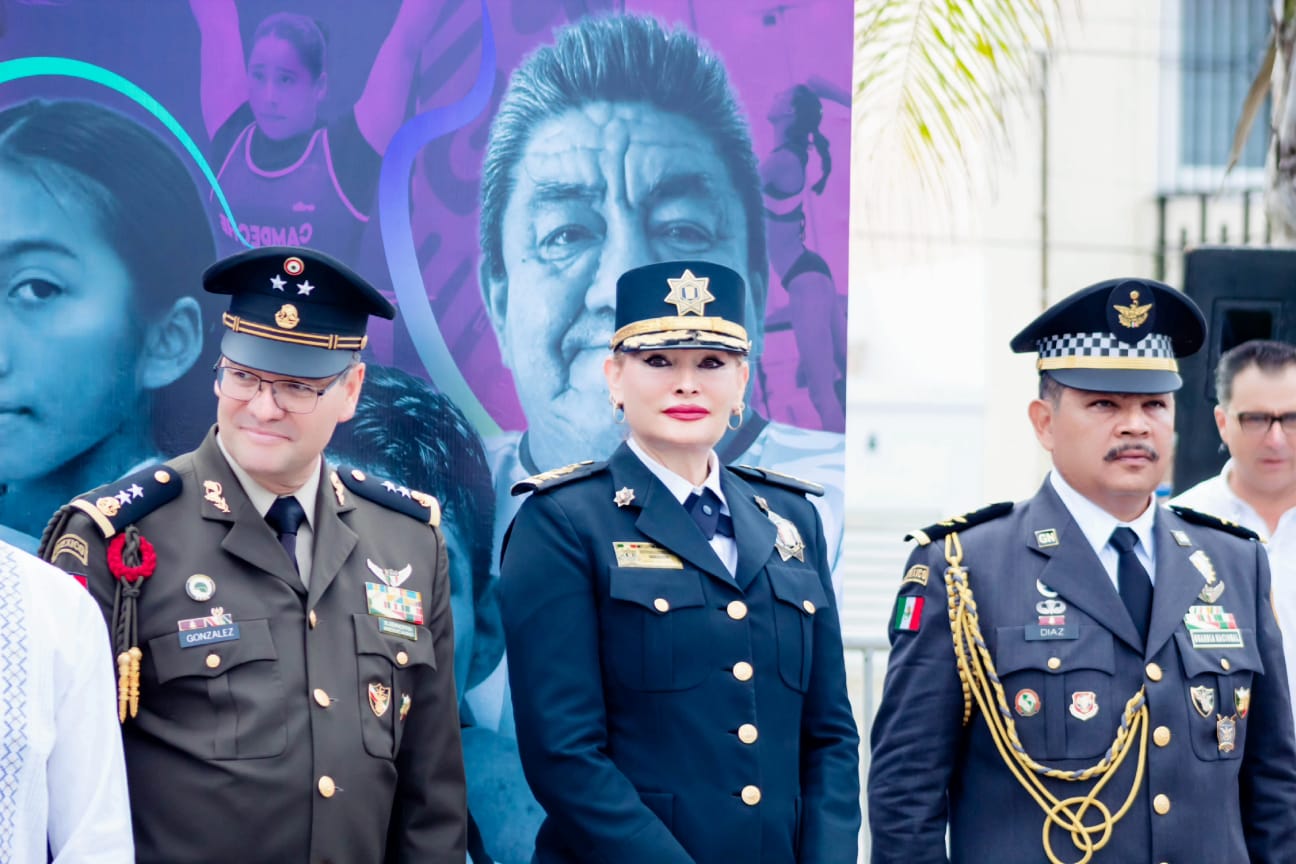LA SPSC ENCABEZADA POR LA MTRA. MARCELA MUÑOZ ESTUVO PRESENTE EN EL DESFILE DEL 114 ANIVERSARIO DEL INICIO DE LA REVOLUCIÓN MEXICANA