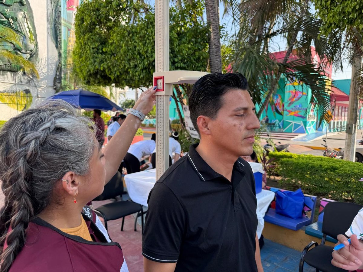 DAN SEGUIMIENTO Y REFUERZAN LA COBERTURA DE SALUD EN TU BARRIO EN CARMEN