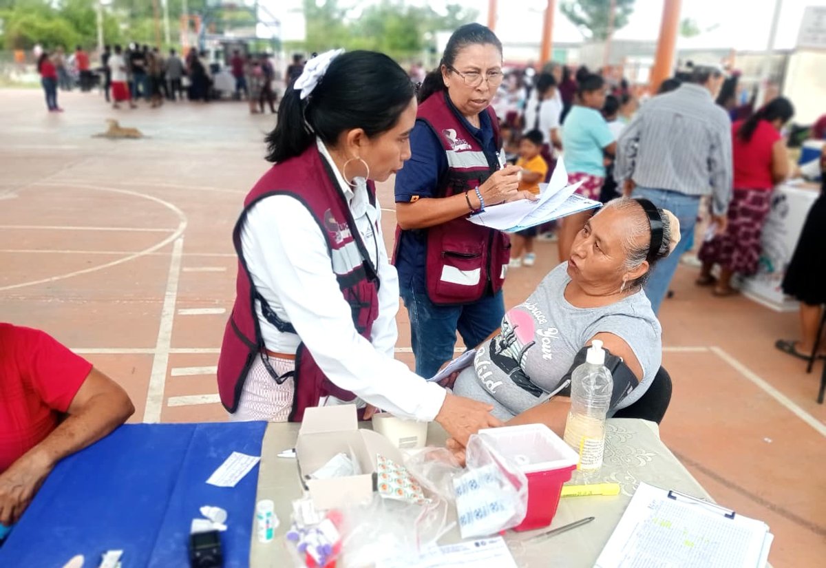 BENEFICIAN A POBLACIÓN DE RÍO CARIBE, CANDELARIA CON SALUD EN TU BARRIO