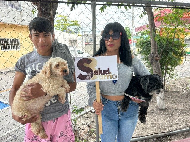 VACUNAN A MÁS DE 6 MIL CAMPECHANOS EN SALUD EN TU BARRIO