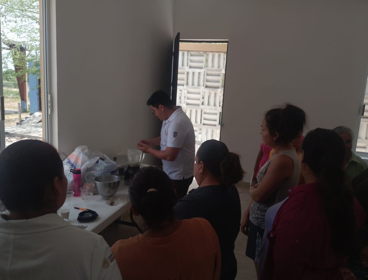 ICAT PLANTEL ESCÁRCEGA BENEFICIA HABITANTES DE ALTAMIRA DE ZINAPARO CON SERVICIOS A LA COMUNIDAD