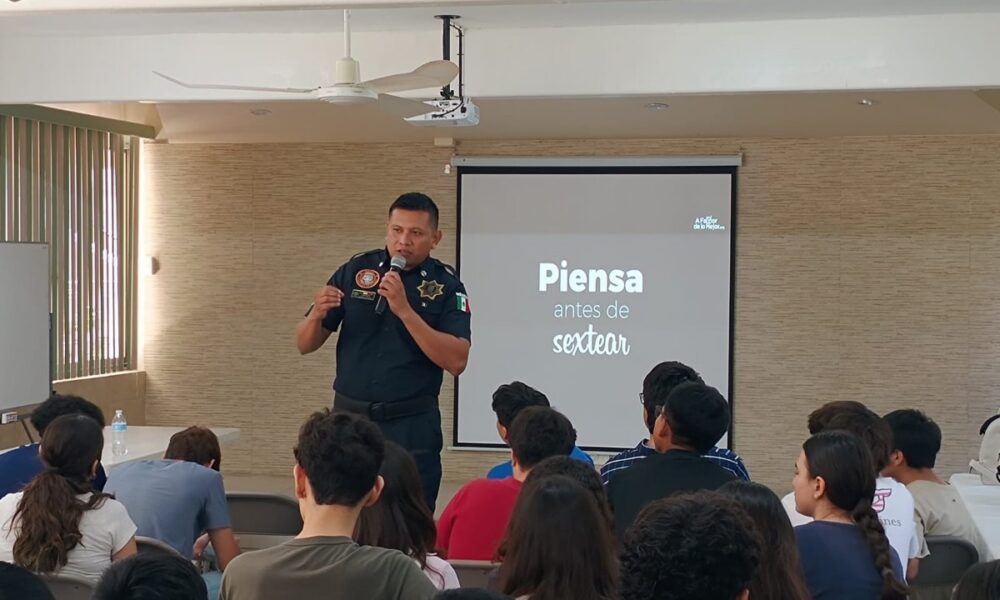 LA POLICÍA CIBERNÉTICA IMPARTE PLÁTICA A ESTUDIANTES DE LA MIGUEL HIDALGO