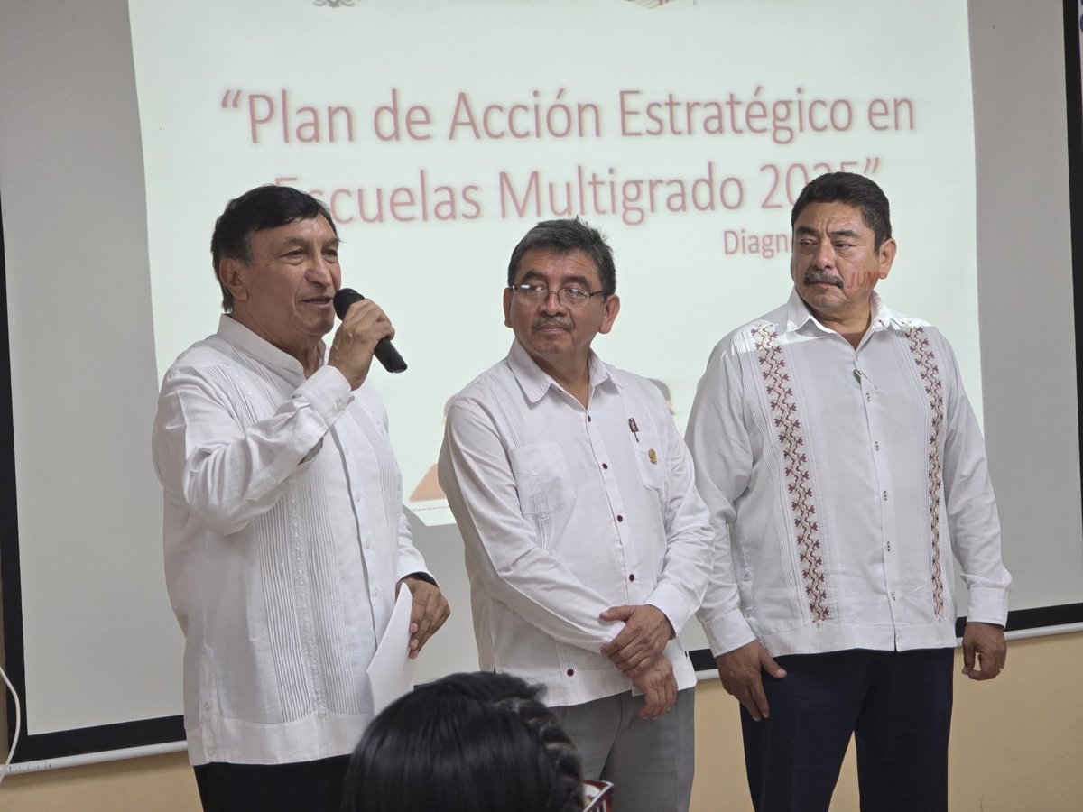 PERSONAL EDUCATIVO DE NIVEL BÁSICO PARTICIPA EN ELABORACIÓN DEL PLAN DE ACCIÓN ESTRATÉGICO DE ESCUELAS MULTIGRADO