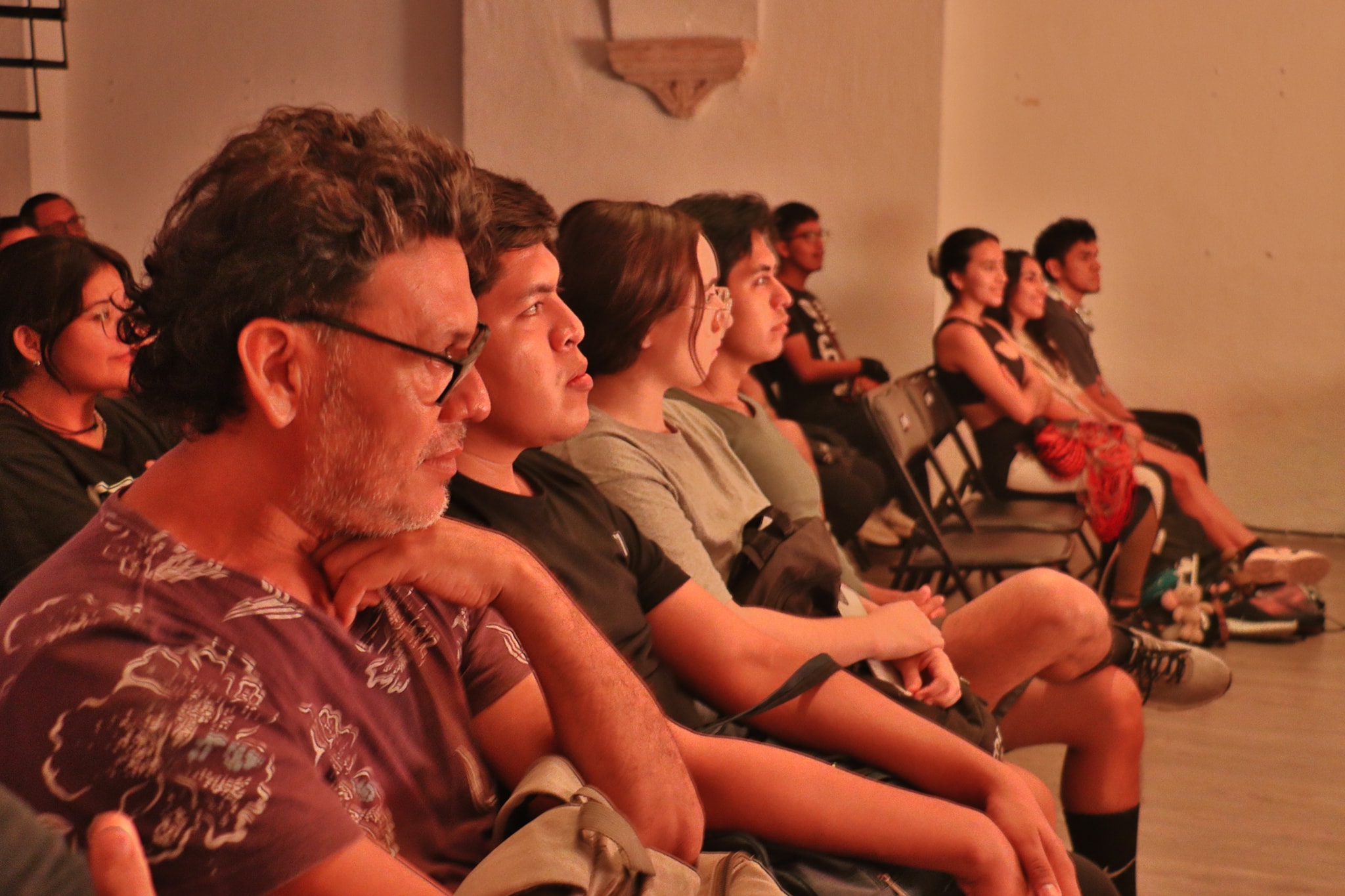 LA ACTRIZ FAIRYN ARGANDAR OFRECIÓ EL TALLER STAND UP COMEDY, CON PERSPECTIVA DE GÉNERO