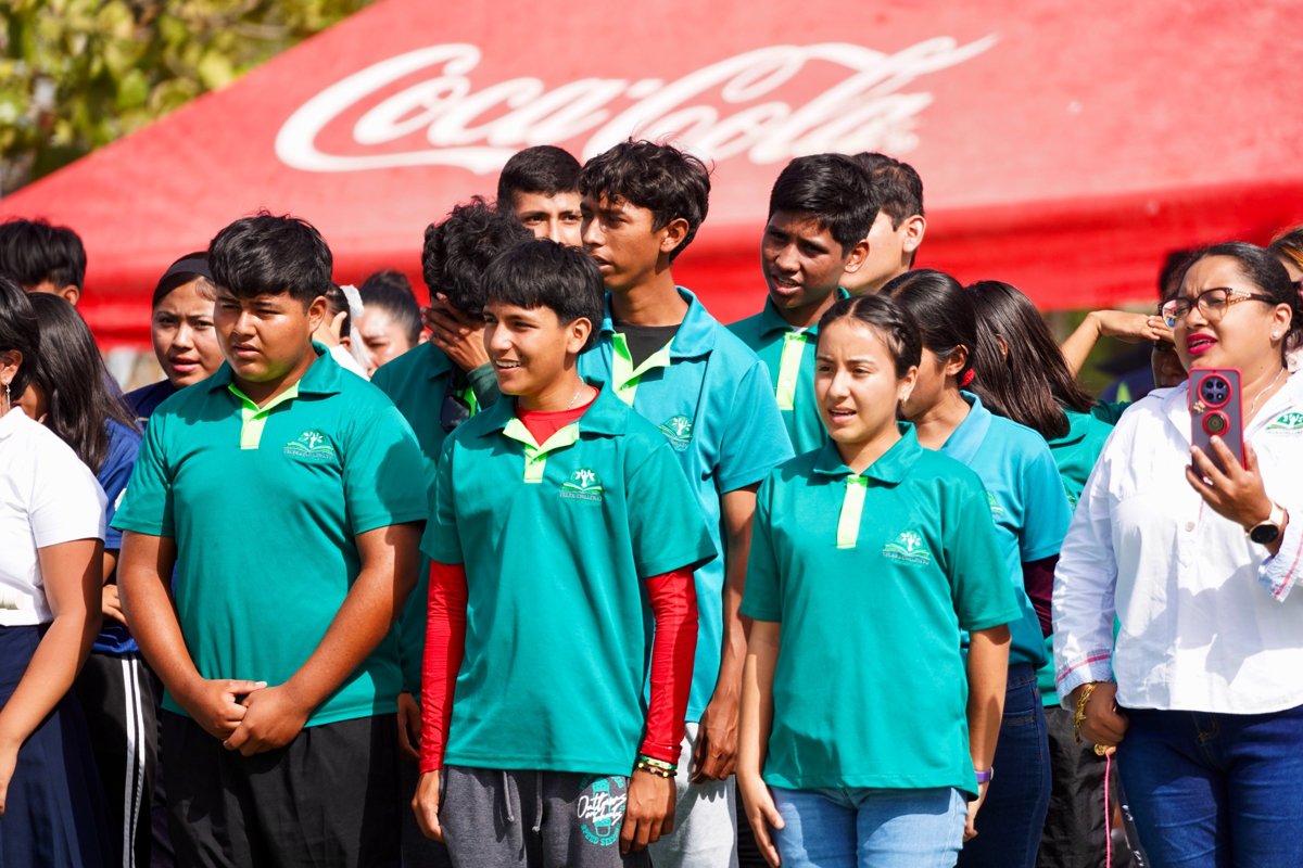 PARTICIPAN ESTUDIANTES DE TELEBACHILLERATO EN ENCUENTRO ESTATAL