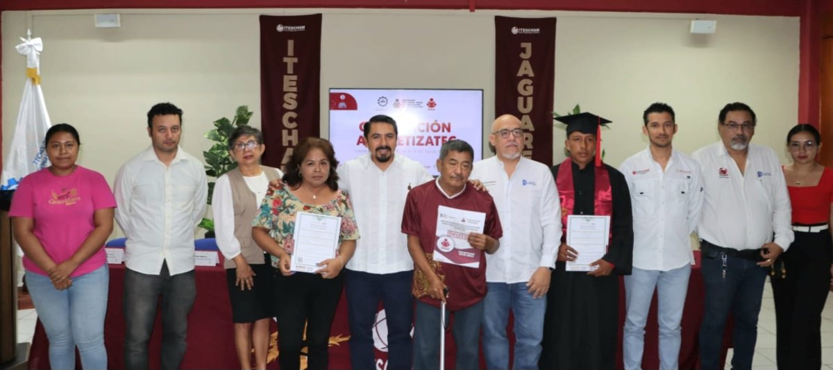 ENTREGA DE CONSTANCIAS DE ALFABETIZACIÓN Y CERTIFICADOS DE ECUCACIÓN BÁSICA EN EL TECNM DE CHAMPOTÓN