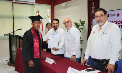 ENTREGA DE CONSTANCIAS DE ALFABETIZACIÓN Y CERTIFICADOS DE ECUCACIÓN BÁSICA EN EL TECNM DE CHAMPOTÓN