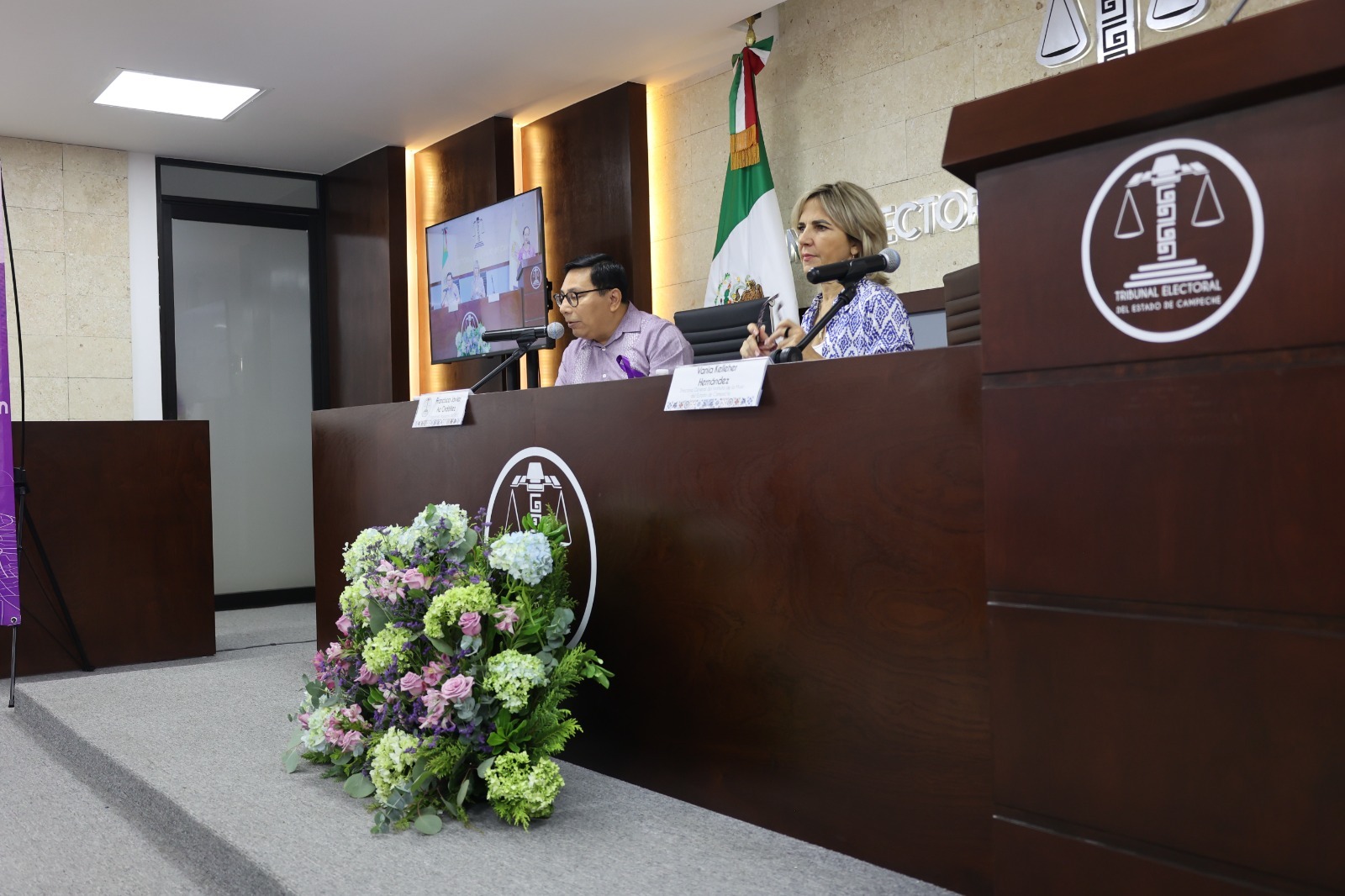 Imec Entrega Placa De Distintivo Morado Al Sector Empresarial E Institución Pública