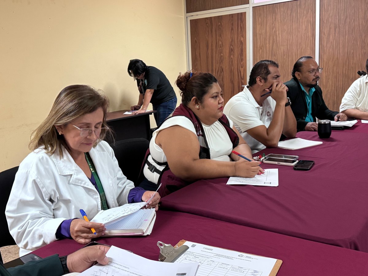 INTENSIFICAN ACCIONES DE VACUNACIÓN EN CIUDAD DEL CARMEN