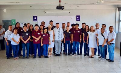 SE MANTIENE DIGNIFICACIÓN DE ESPACIOS EDUCATIVOS CON ENTRE-GA DE MOBILIARIO ESCOLAR EN EL CECYTEC