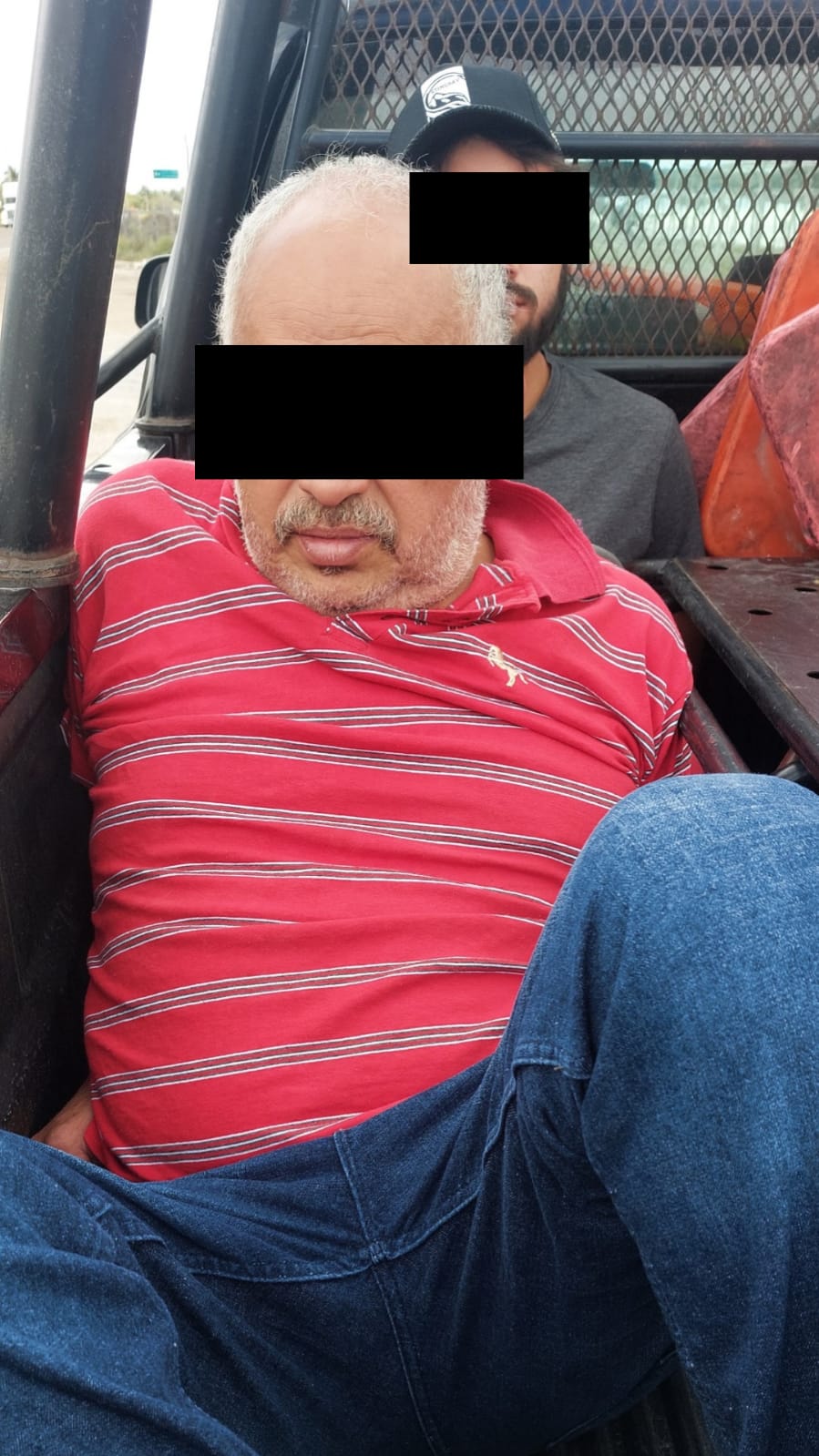 SPSC ASEGURA A TRES SUJETOS EN SABANCUY POR PRESUNTA POSESIÓN DE ARMA DE FUEGO Y SUSTANCIAS ILÍCITAS