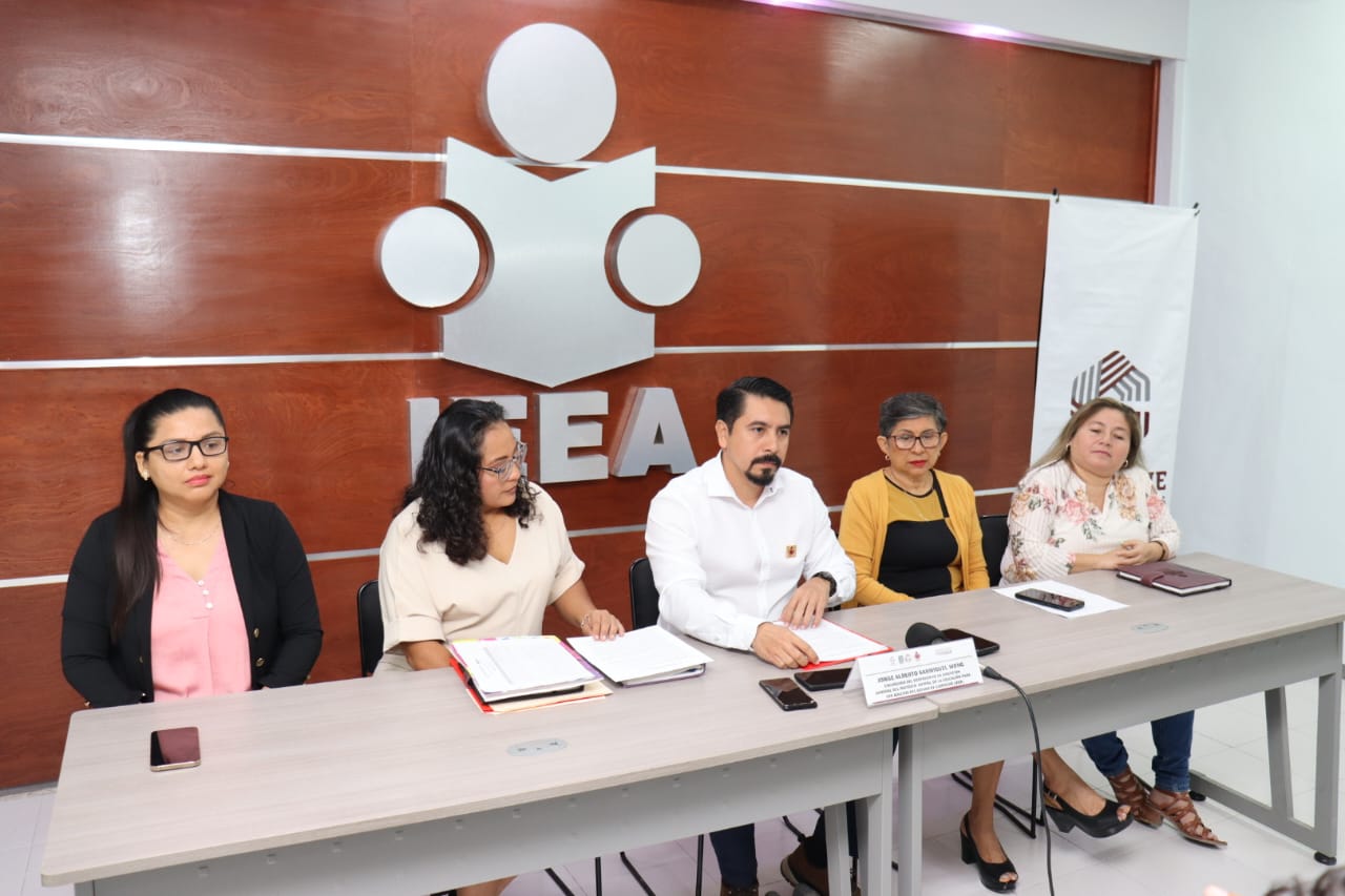 COMBATE FRONTAL AL REZAGO EDUCATIVO