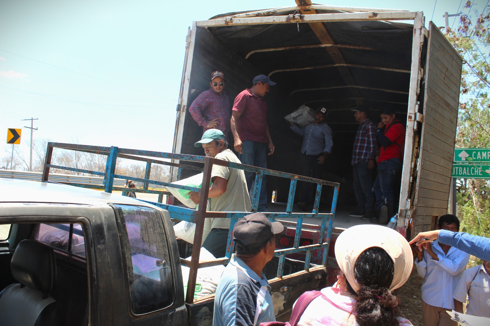 ENTREGA DE FERTILIZANTE EN EL MUNICIPIO DE DZITBALCHÉ