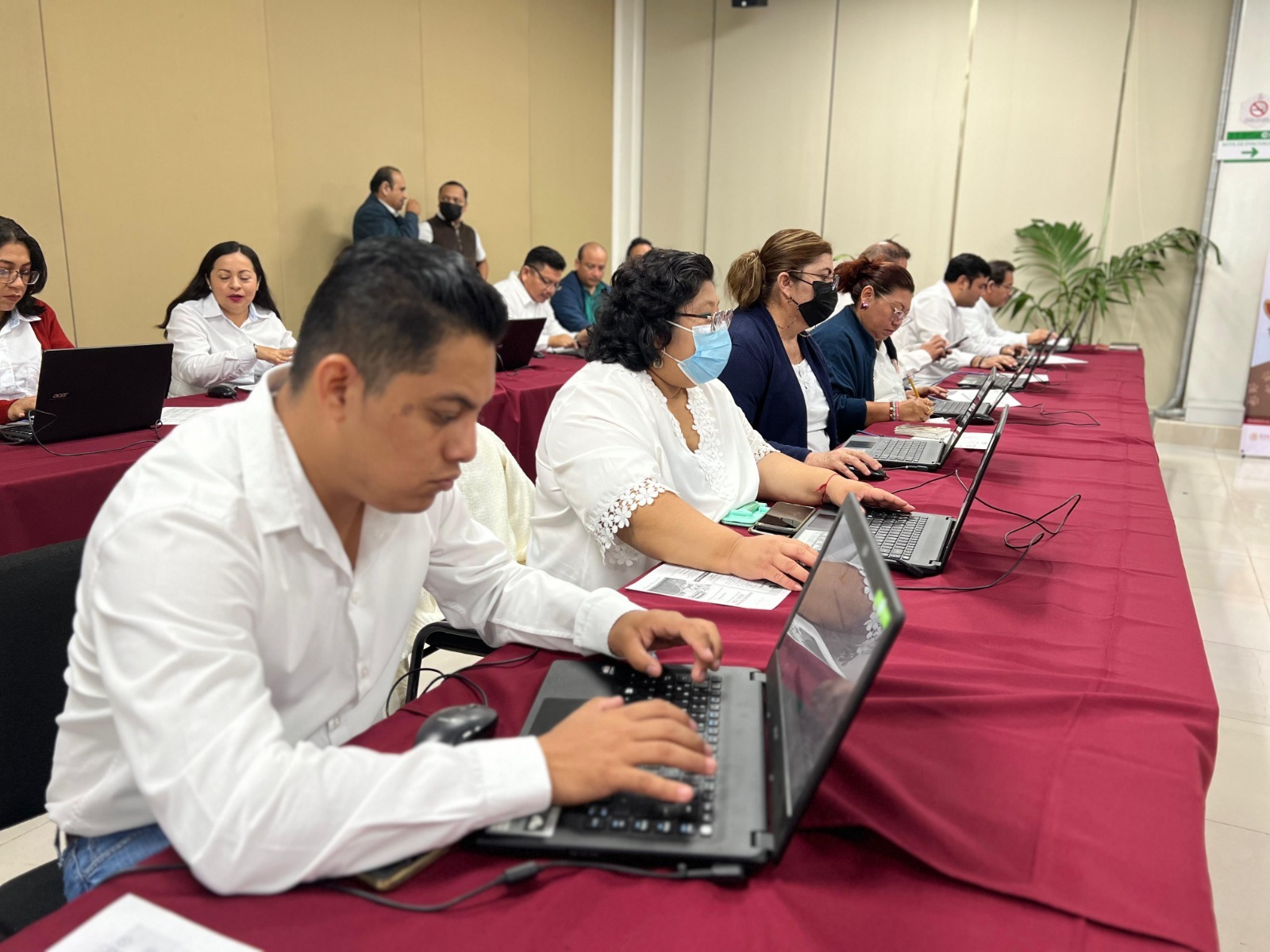 A PARTIR DE ESTE LUNES, ENTREGA DE DOCUMENTOS PARA VALIDACIÓN DE ALUMNOS REGISTRADOS EN EL PROCESO DE PREINSCRIPCIONES EN LÍNEA