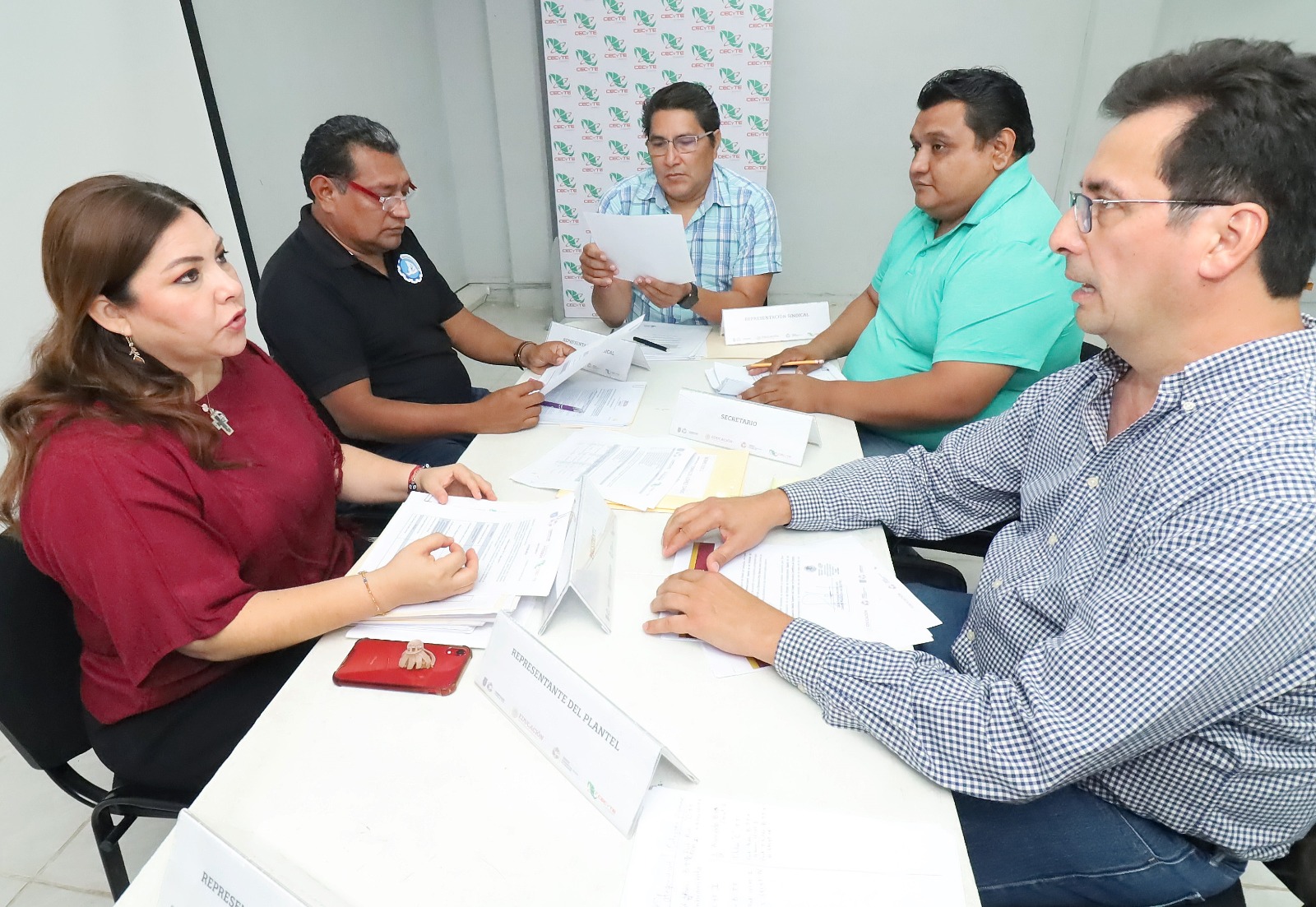INSTALA CECyTEC MESAS DICTAMINADORAS PARA EL PROCESO DE HOMOLOGACIÓN DE DOCENTES