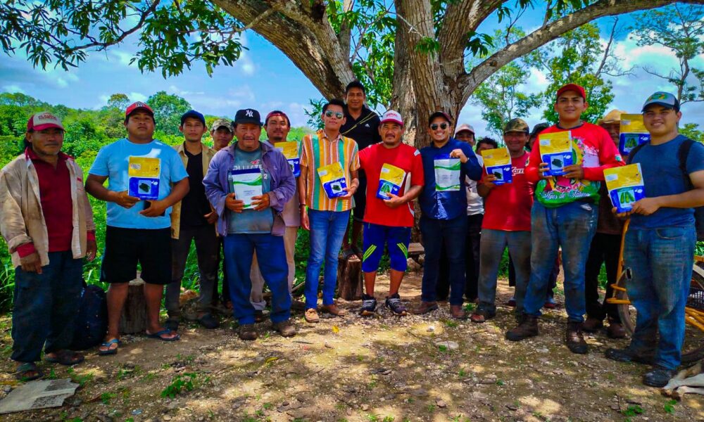 ENTREGA DE SEMILLAS HORTÍCOLAS EN CHEMBLÁS
