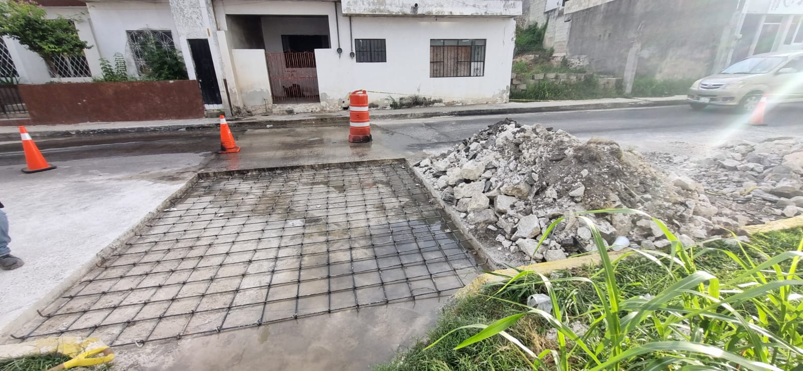 TRABAJOS EN LA AV. COLOSIO