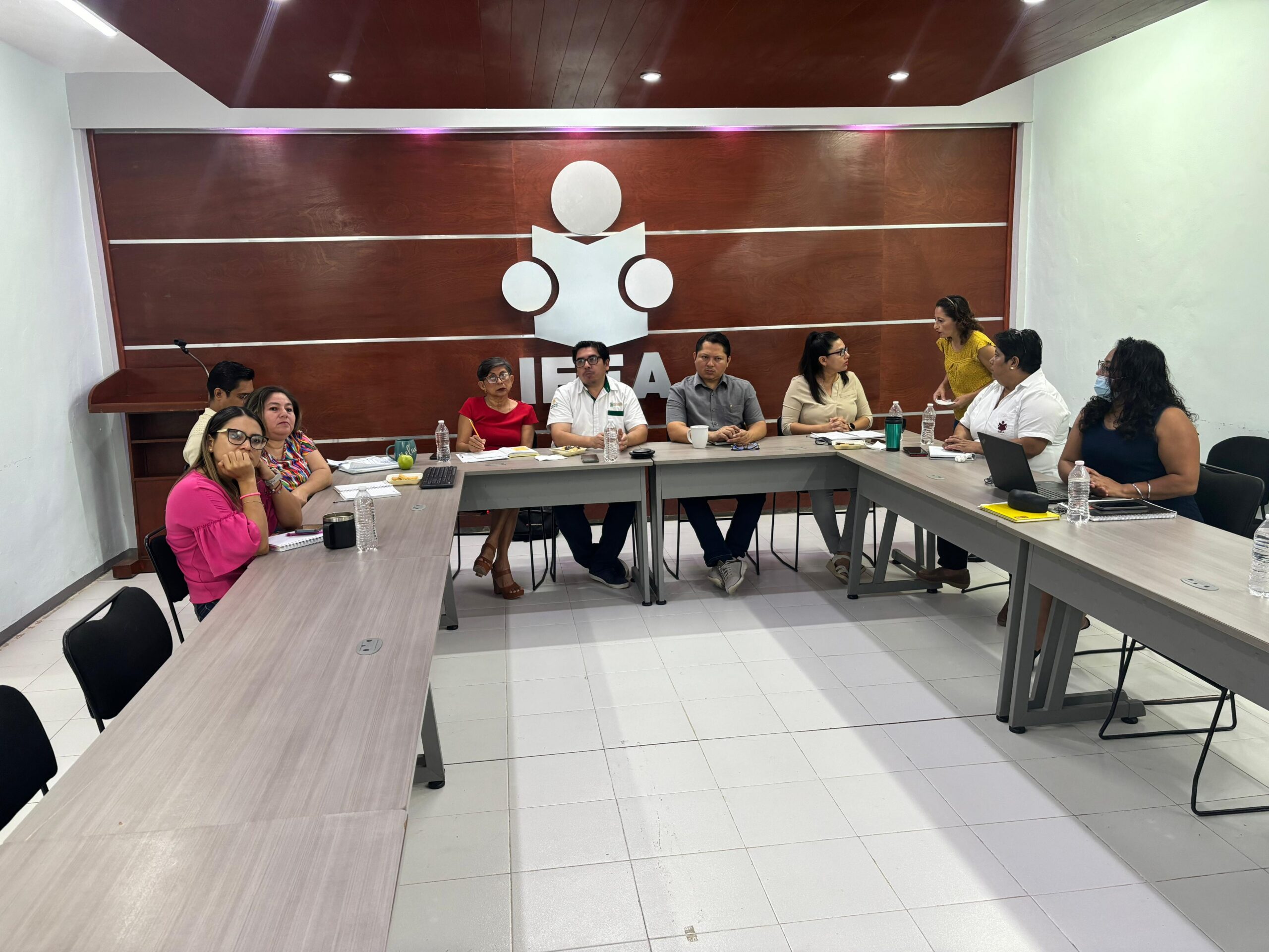 SE REALIZA REUNIÓN INFORMATIVA ENTRE EL IEEA Y EL IMSS-BIENESTAR