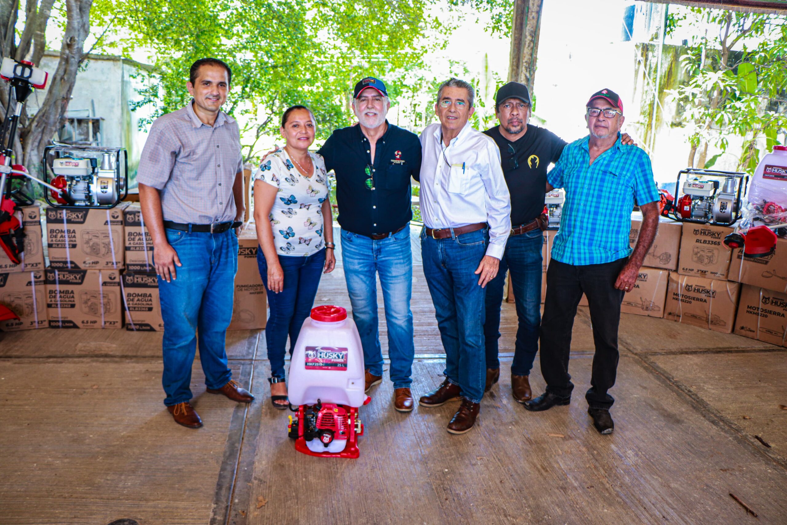 ENTREGA DE APOYOS EN LA ASOCIACIÓN GANADERA LOCAL GENERAL DE CAMPECHE