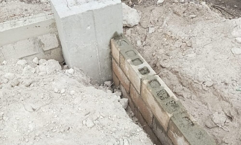 CONSTRUCCIÓN DE TECHUMBRE Y MANTENIMIENTO DE CANCHA EN LA LOCALIDAD DE LOS ÁNGELES, CALAKMUL