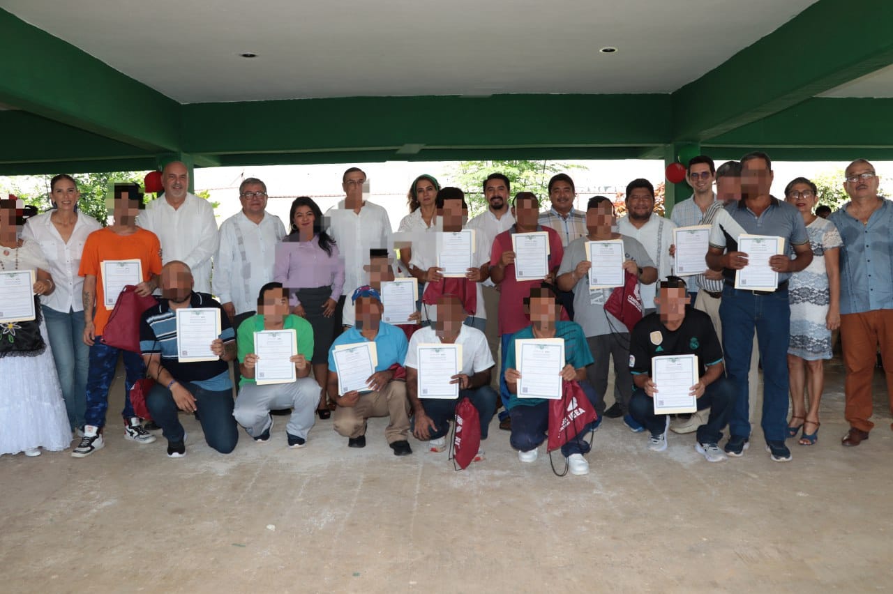 PERSONAS PRIVADAS DE SU LIBERTAD RECIBEN CERTIFICADOS DE CONCLUSIÓN DE LOS NIVELES DE PRIMARIA Y SECUNDARIA