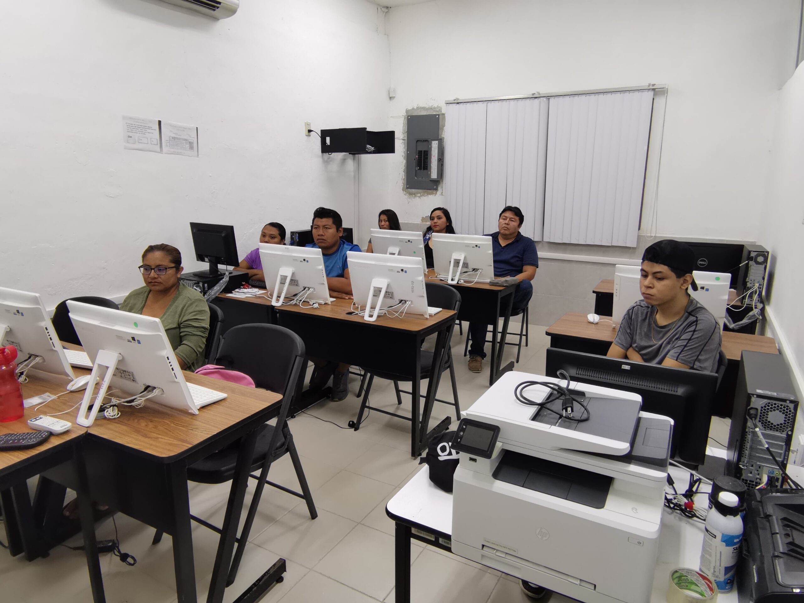 DIÓ INICIO EN EL ICAT ACCIÓN MÓVIL SEYBAPLAYA NUESTRA RUTA DE APRENDIZAJE DE DISEÑO GRÁFICO MULTIMEDIA