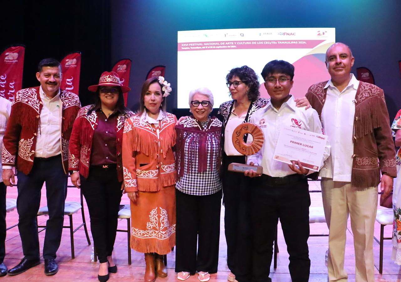 CECyTEC HACE HISTORIA CON ALUMNO TRICAMPEÓN