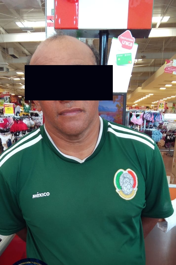 SPSC ASEGURA A SUJETO EN SUPERMERCADO DE LA CAPITAL DEL ESTADO