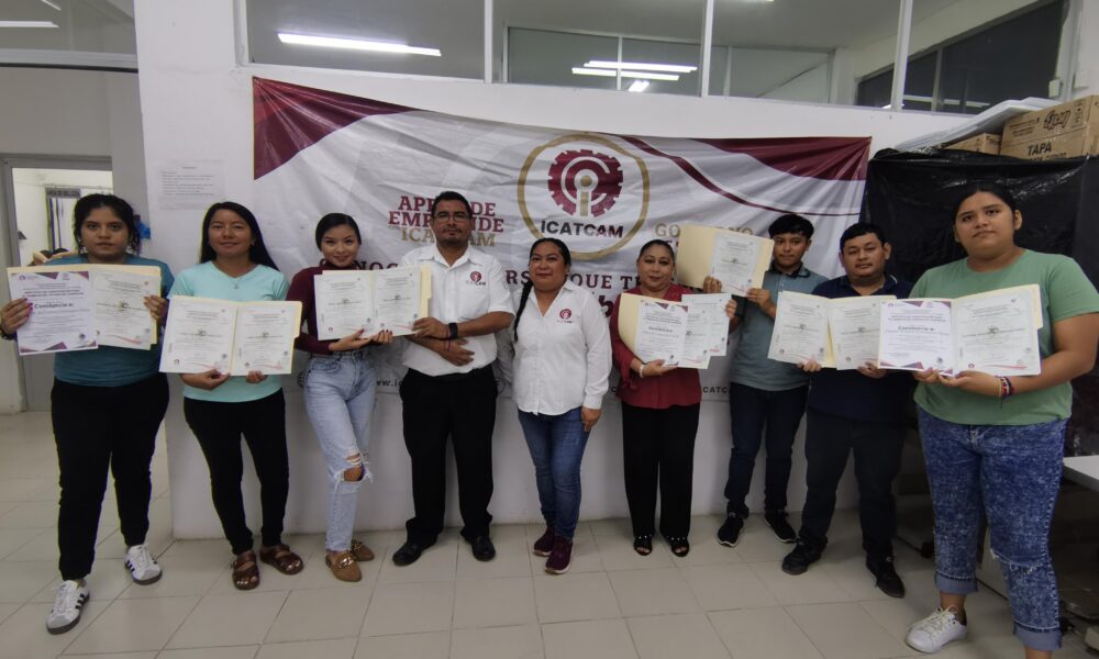 SE LLEVÓ A CABO LA ENTREGA DE CONSTANCIAS DE LA RUTA DE APRENDIZAJE DE AUXILIAR EN OFIMÁTICA