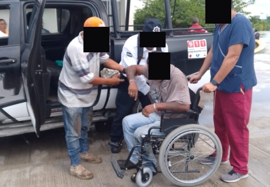 POLICÍA MUNICIPAL DE ESCÁRCEGA BRINDA APOYO DE TRASLADO A CIUDADANO LESIONADO