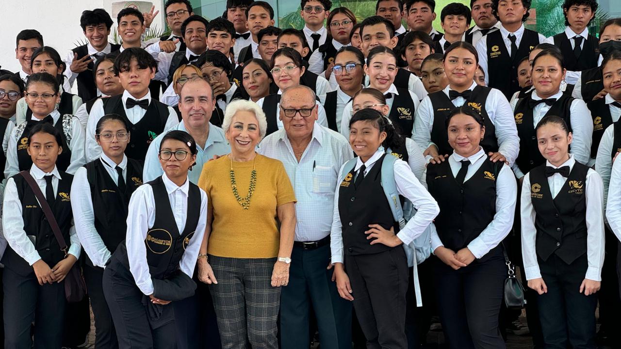 SE PROFESIONALIZAN JÓVENES DEL CECyTEC AL REALIZAR PRÁCTICAS EN EMPRESAS CAMPECHANAS