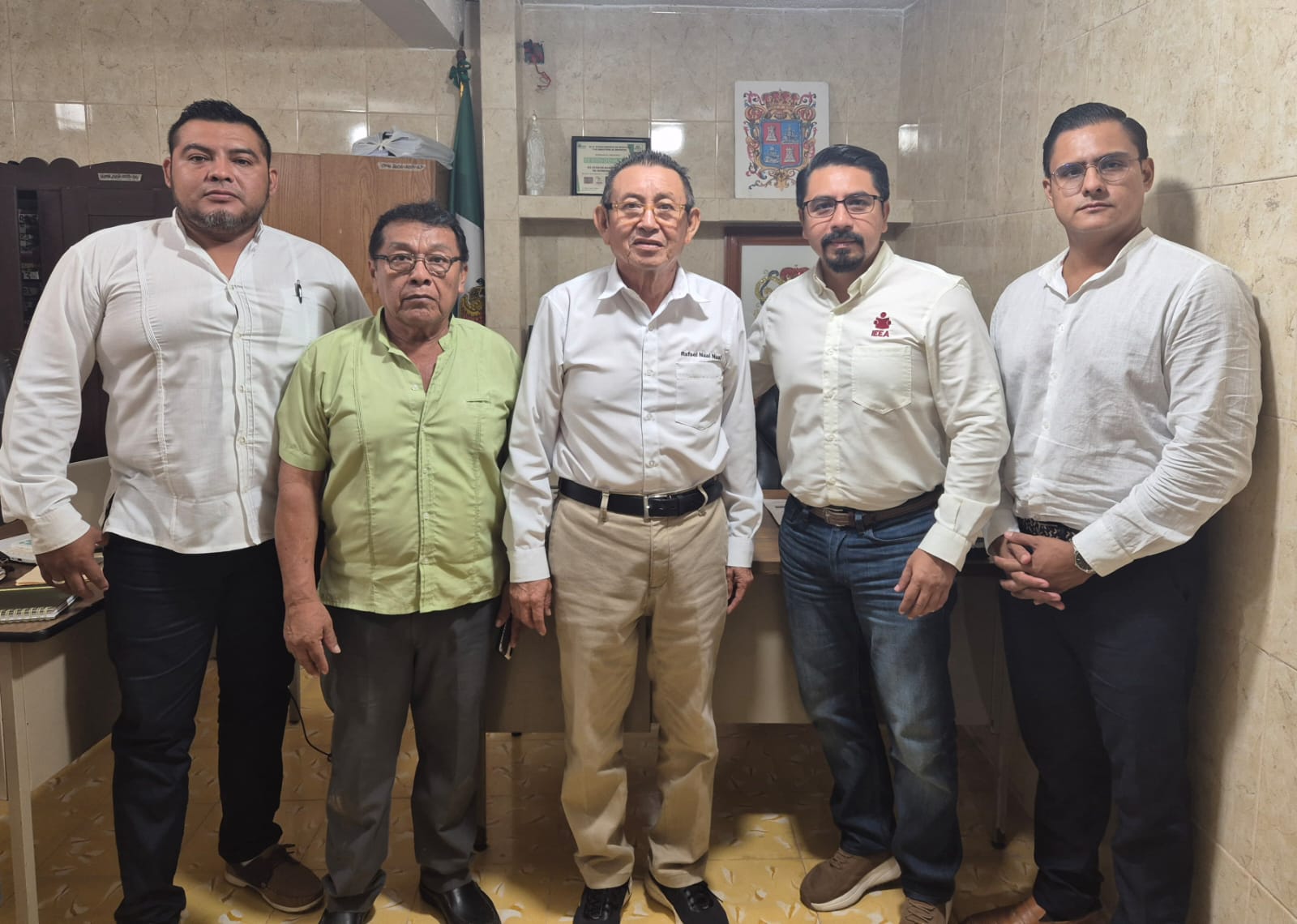 DIRECTOR DEL IEEA SOSTIENE REUNIONES CON AYUNTAMIENTOS Y JUNTAS MUNICIPALES PARA PROMOVER LOS PROGRAMAS EDUCATIVOS DE ALFABETIZACIÓN