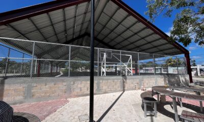 FINALIZA LA CONSTRUCCIÓN DE TECHUMBRE DE CANCHA Y MALLA PERIMETAL EN CAMPO DE FUTBOL DEL PARQUE INFONAVIT EN CHAMPOTÓN