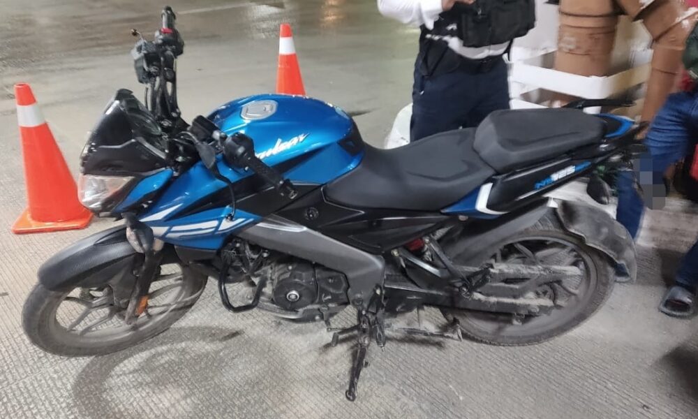 SPSC RECUPERA MOTOCICLETA CON REPORTE DE ROBO EN LA CAPITAL DEL ESTADO
