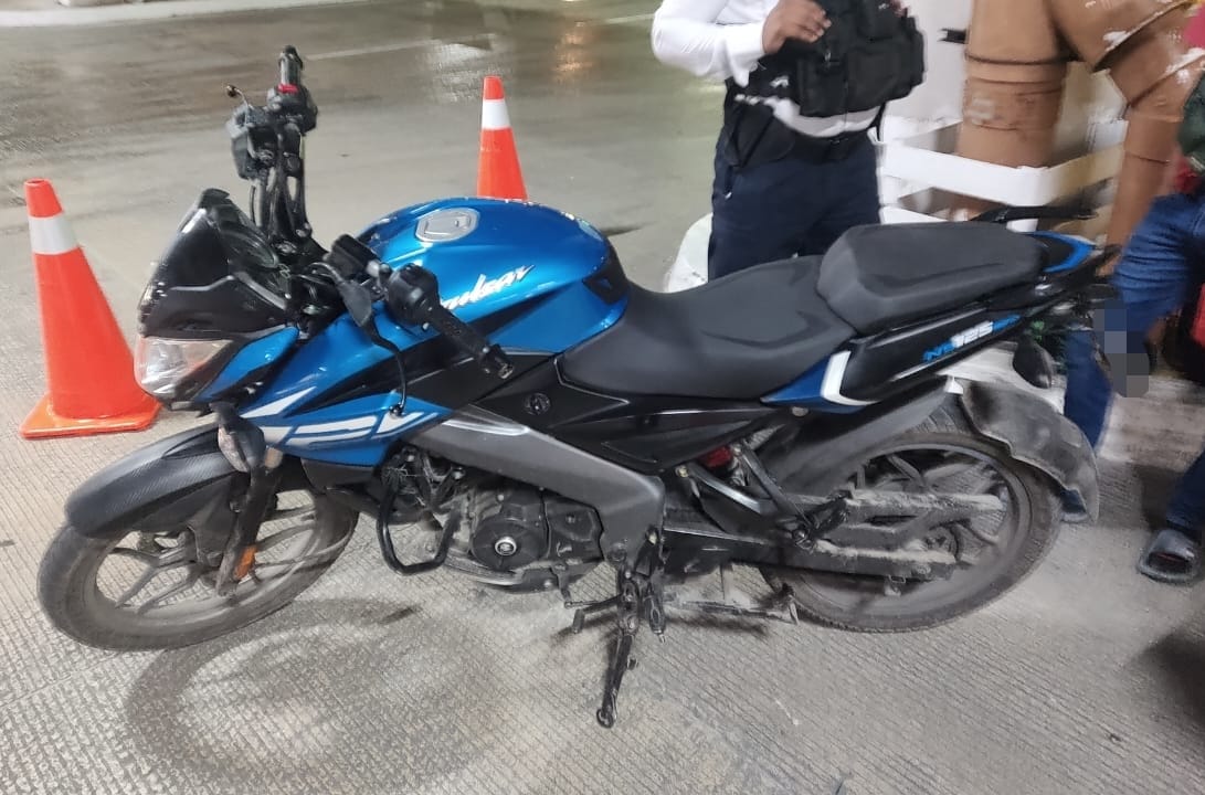 SPSC RECUPERA MOTOCICLETA CON REPORTE DE ROBO EN LA CAPITAL DEL ESTADO