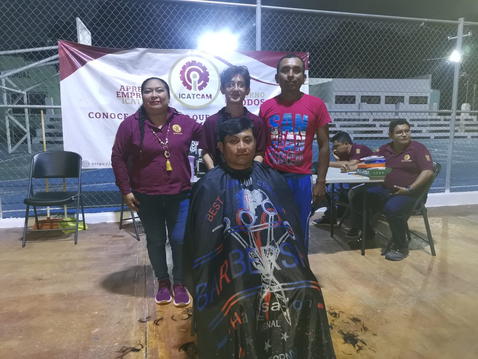 PARTICIPACIÓN DEL ICAT ACCIÓN MÓVIL SEYBAPLAYA EN EVENTO DE ENCENDIDO DE ARBOL NAVIDEÑO, EN LA COMUNIDAD DE XKEULIL DE ESTE MUNICIPIO