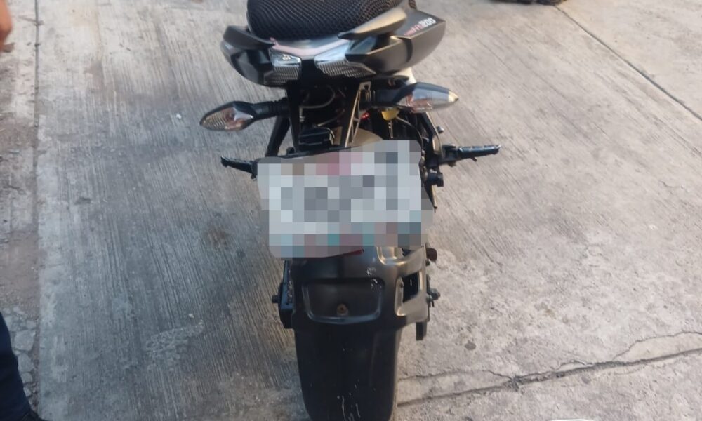 SPSC ASEGURA MOTOCICLETA EN EL MUNICIPIO DE CARMEN