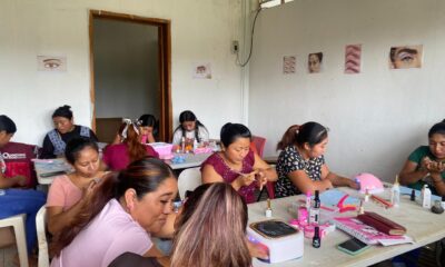 IMPARTICIÓN DEL CURSO DE APLICACIÓN Y DECORACIÓN DE UÑAS ACRILICAS BÁSICO POR EL ICAT ACCIÓN MÓVIL DZIBALCHÉN
