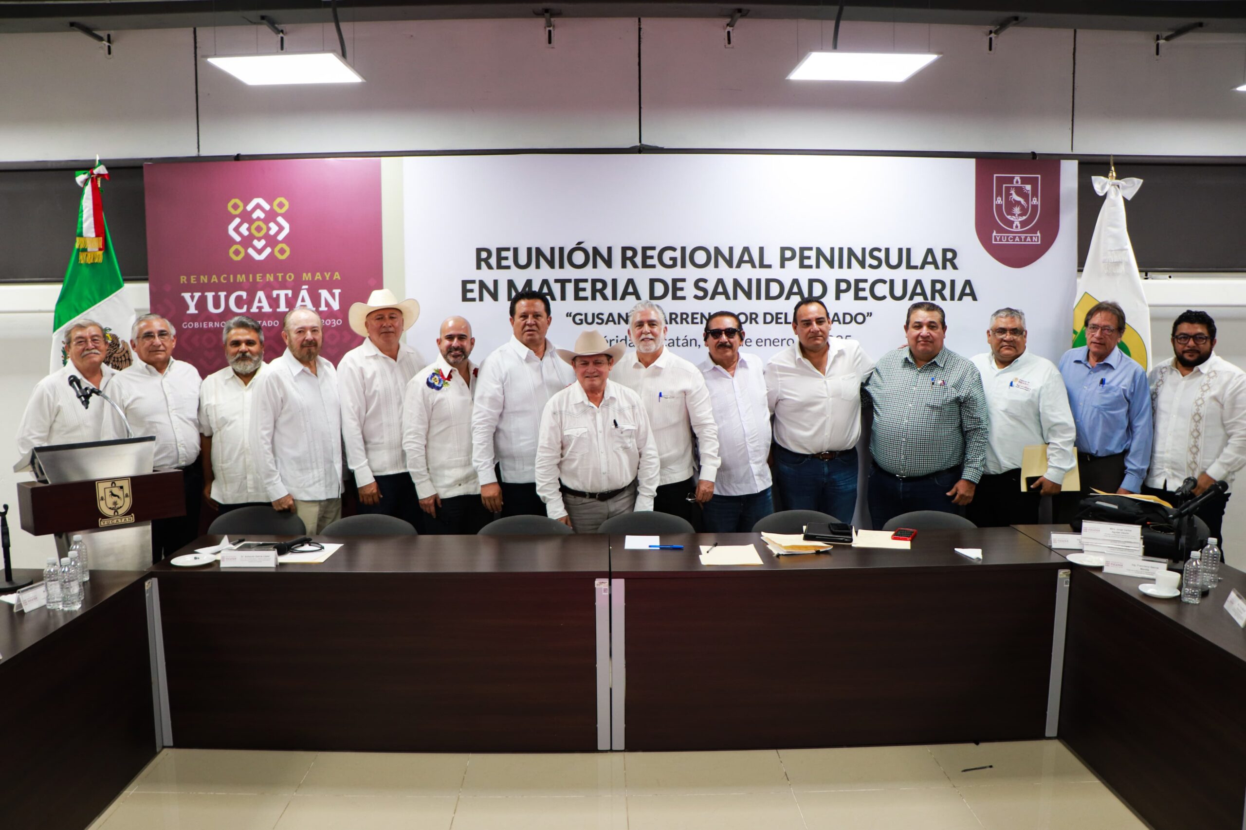 GOBIERNOS DE LA PENÍNSULA REFUERZAN ACCIONES PARA PREVENIR CASOS DEL GUSANO BARRENADOR