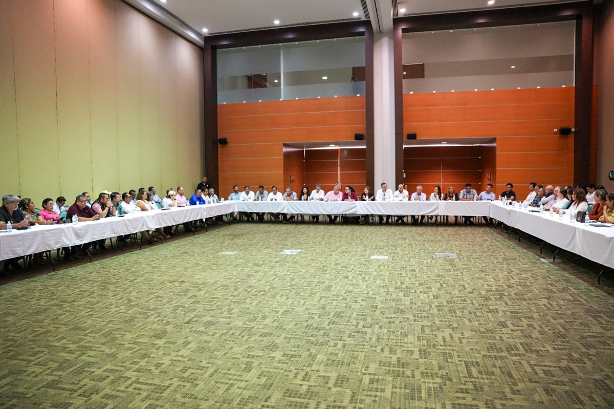 SEGOB Y EMPRESARIOS DE CIUDAD DEL CARMEN FORTALECEN ALIANZAS PARA EL DESARROLLO ECONÓMICO DEL ESTADO