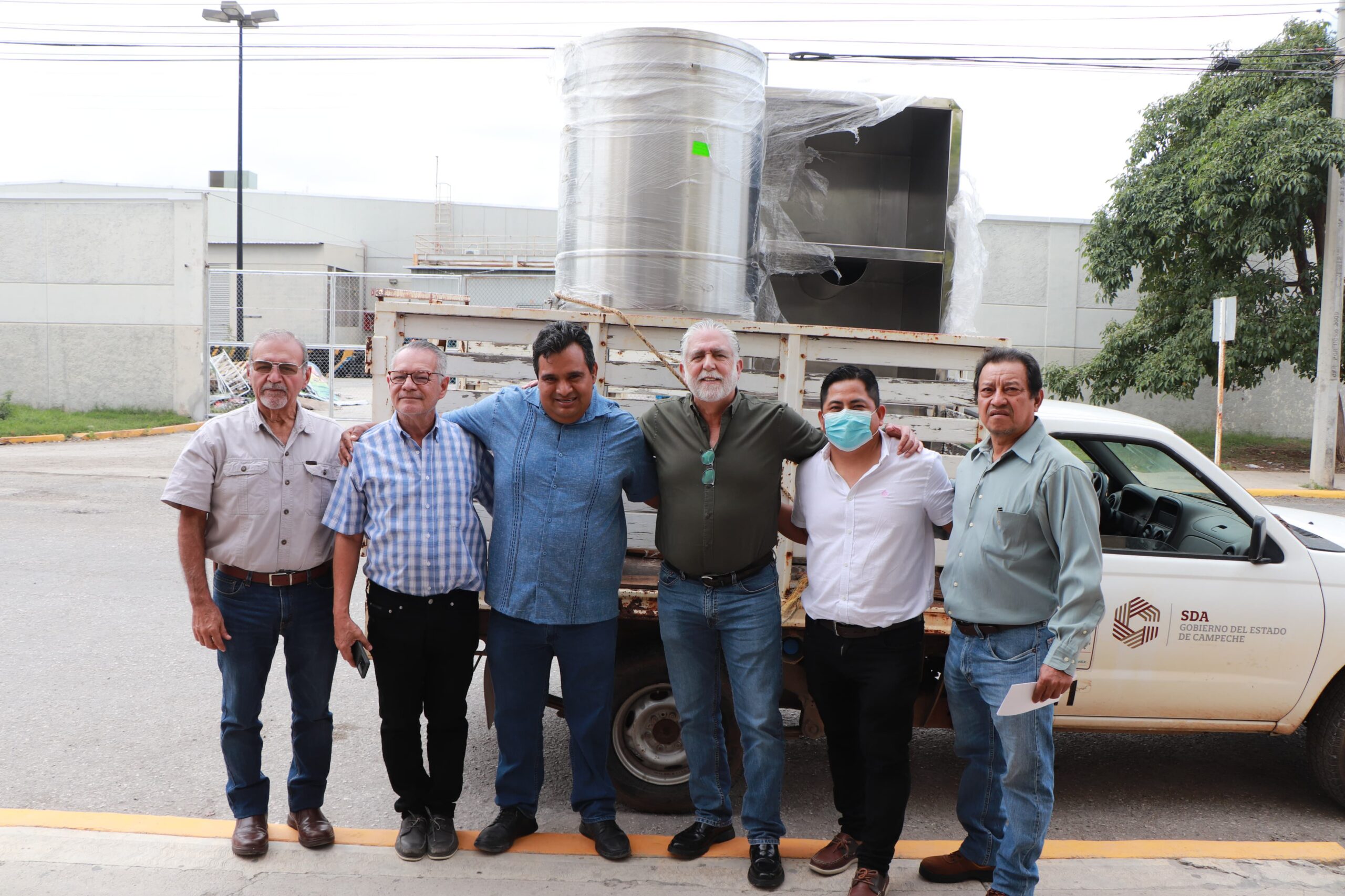 ENTREGA DE INSUMOS APÍCOLAS DEL PROGRAMA IMPULSO AL VALOR AGREGADO