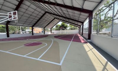 FINALIZA CANCHA TECHADA Y PARQUE EN SABANCUY, CARMEN