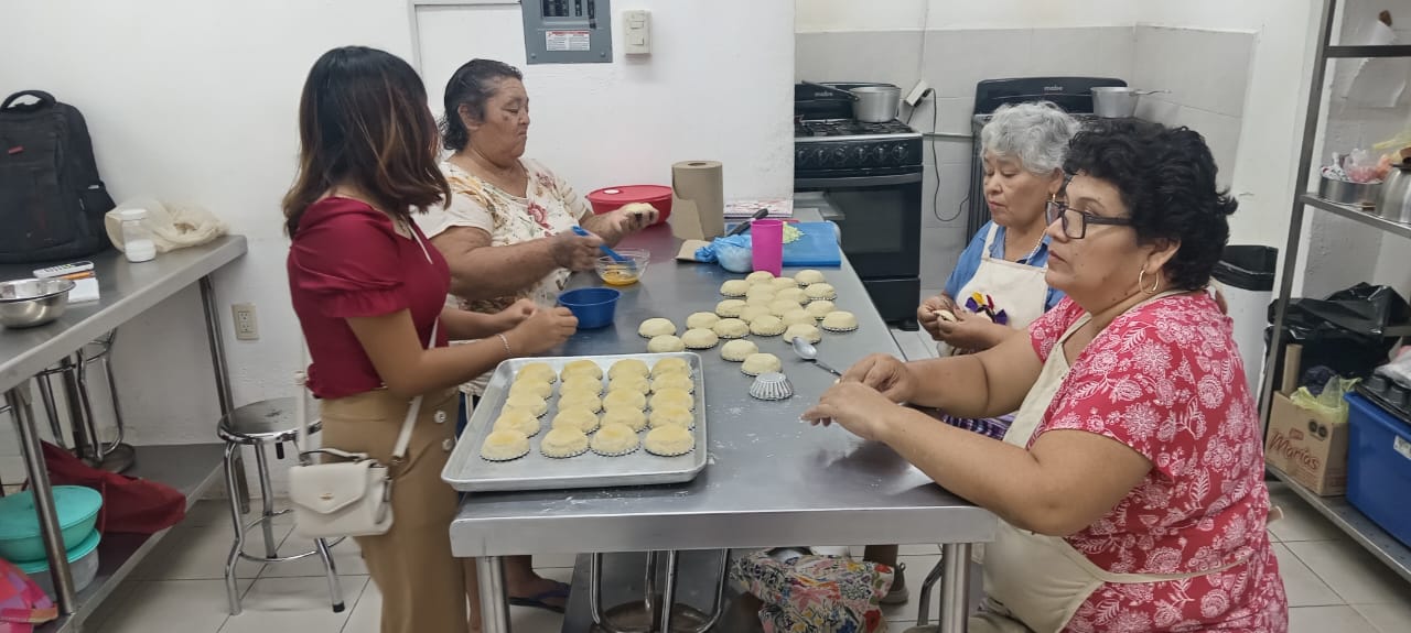 ICAT ACCIÓN MÓVIL SEYBAPLAYA INICIA CURSOS DE ALIMENTOS Y BEBIDAS